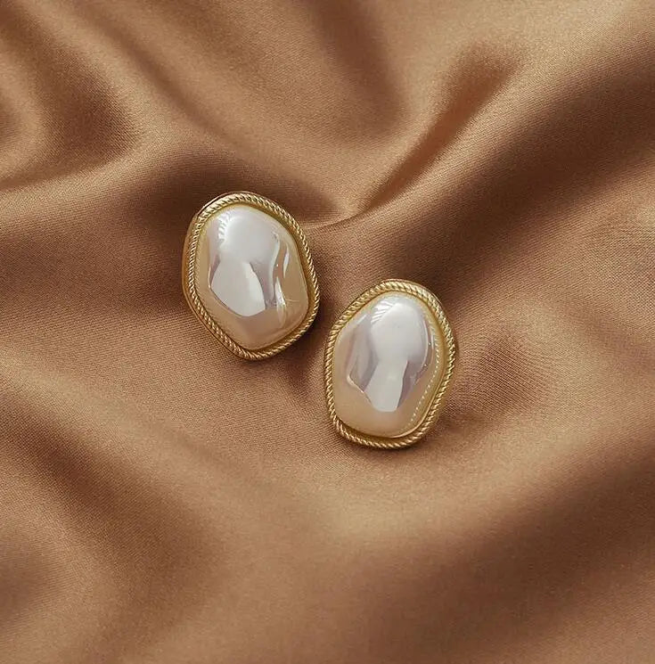 Pearl Earrings Gold Color Round Ear clip Dangle