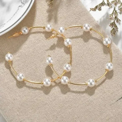 Women's Pearl Earrings Fashion Trend