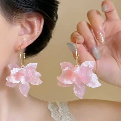 Women's Pearl Earrings Fashion Trend