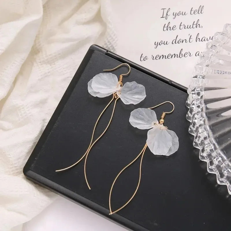 Women's Pearl Earrings Fashion Trend