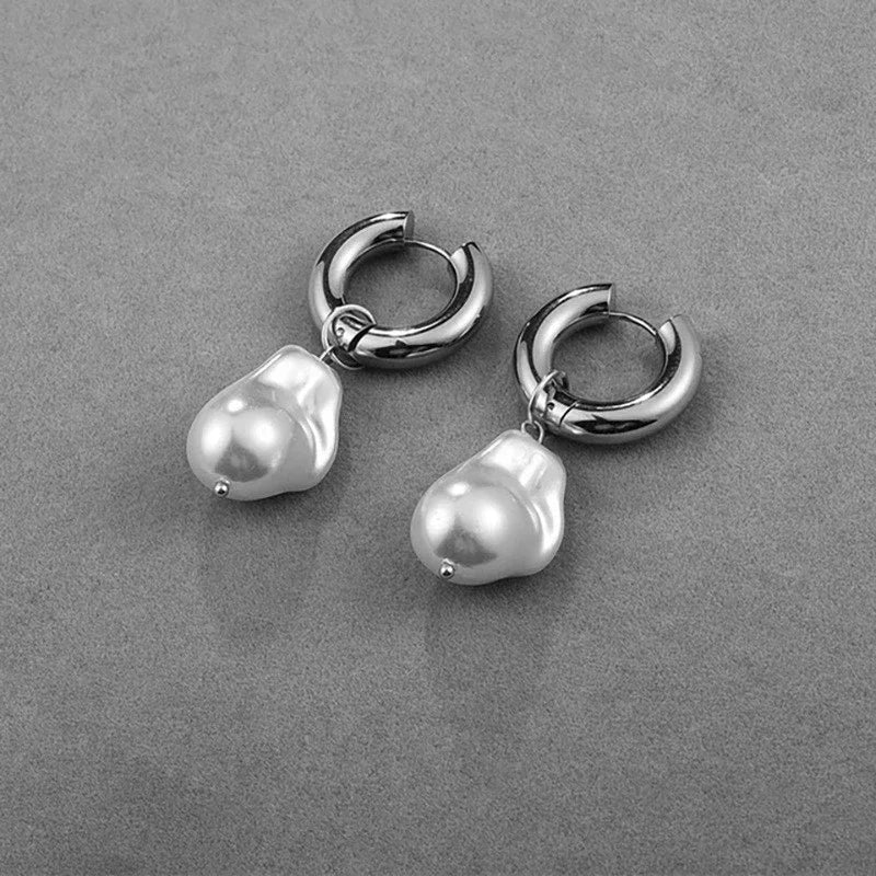 Baroque Pearl Dangle Earrings for Women
